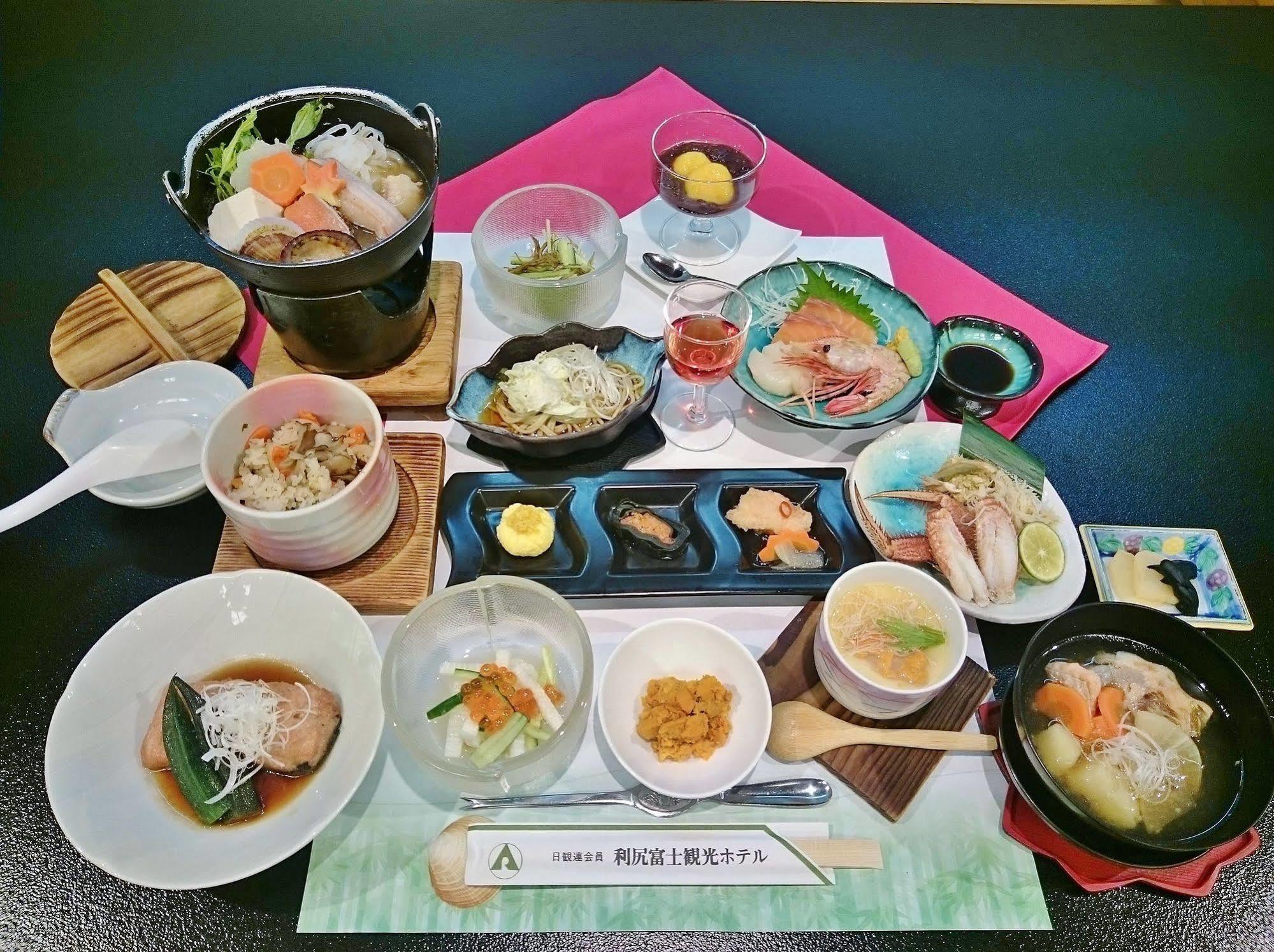 Rishiri Fuji Kanko Hotel Екстериор снимка